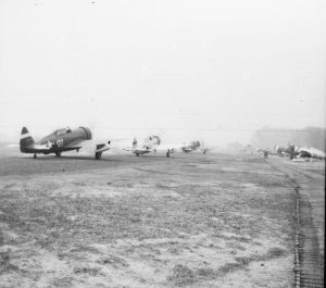 gc   muddiford field  england 1944   ng064