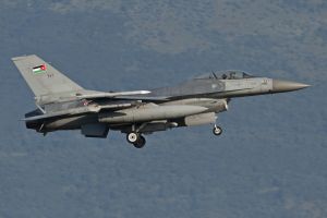 aviano august 25  2011 oup721 f 16a 671 6thsquadron al azraq ab  jordan emergency rtb