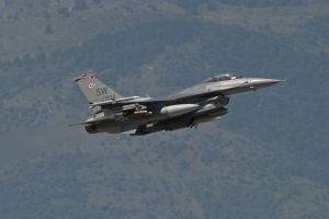 aviano august 26  2011 oup204 f 16cm 92 3904 77thfs 20thfw  shaw afb  sc